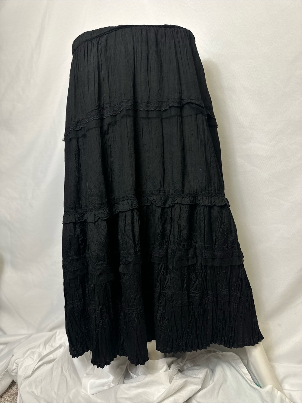 VINTAGE WHITE STAG BRAND SIZE 16W BLACK MAXI SKIRT